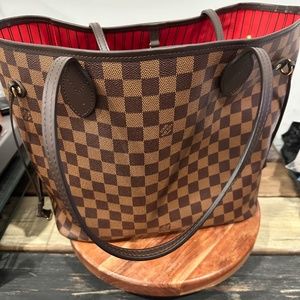 Authentic Louis Vuitton Neverfull MM
